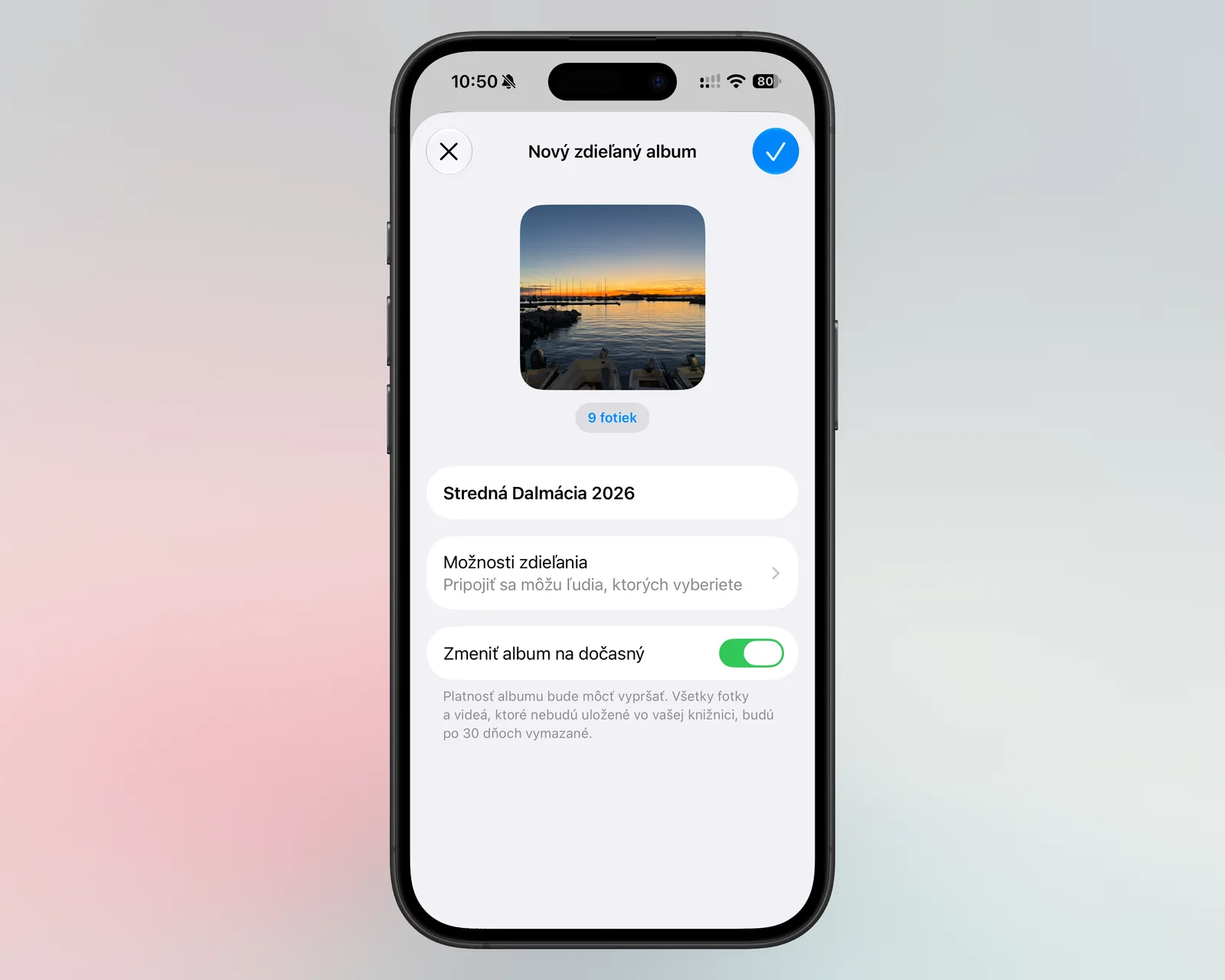 Vytváranie nového zdieľaného albumu v iOS 27 so zapnutým prepínačom Zmeniť album na dočasný